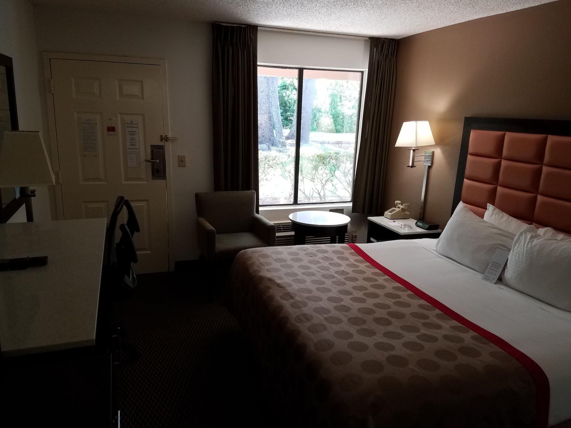 Ramada By Wyndham Temple Terrace/Tampa North Hotell Eksteriør bilde