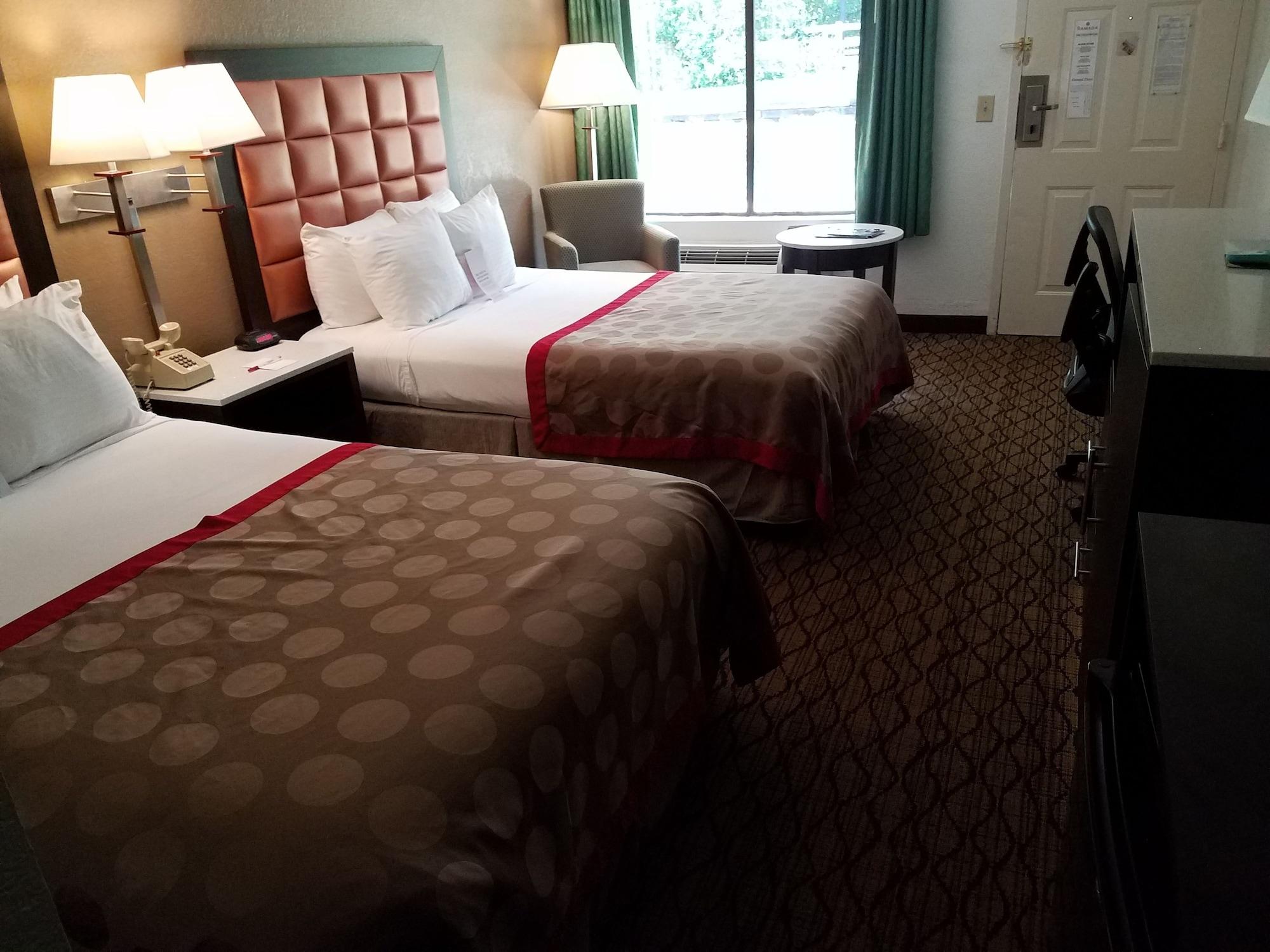 Ramada By Wyndham Temple Terrace/Tampa North Hotell Eksteriør bilde