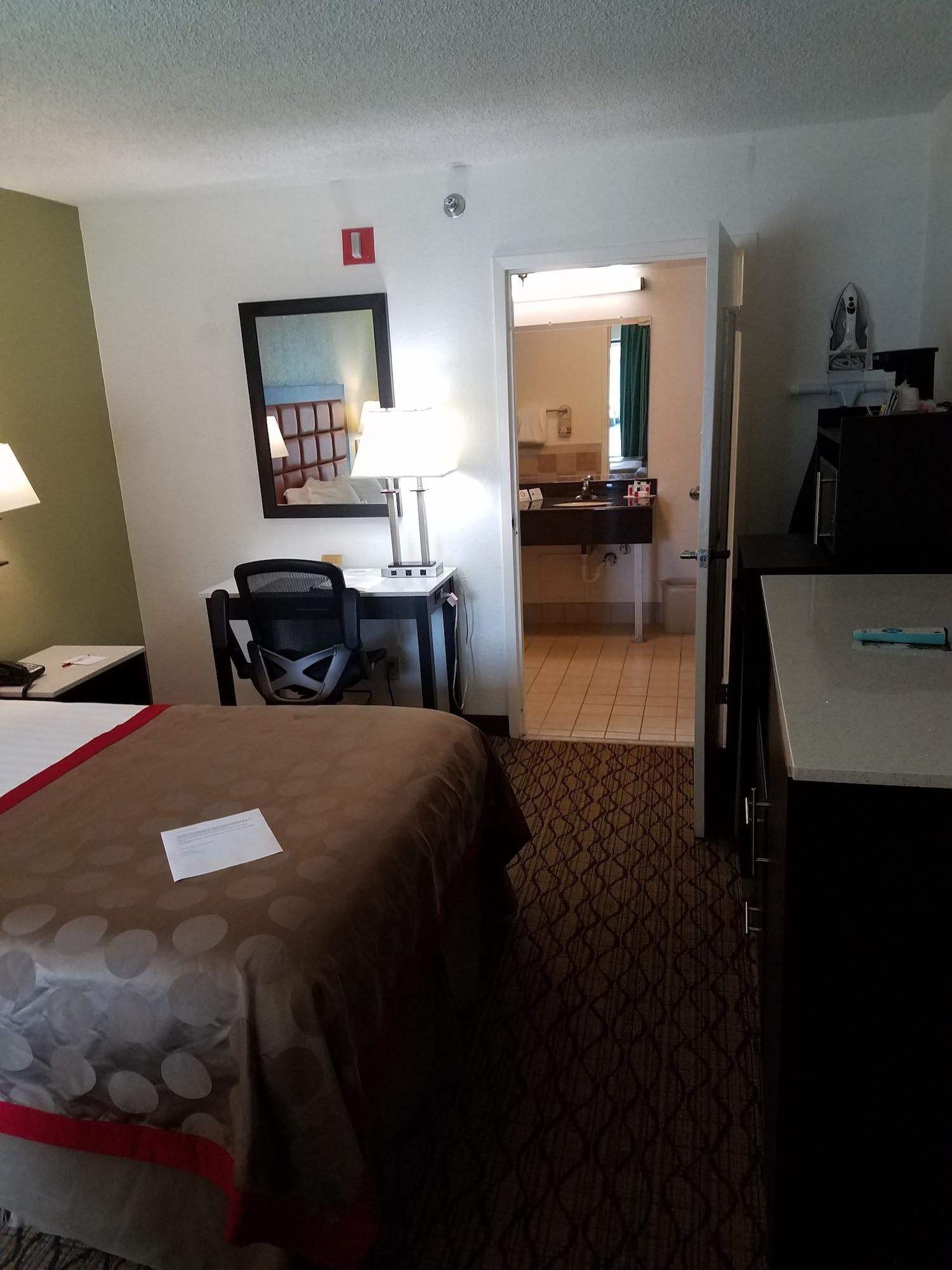 Ramada By Wyndham Temple Terrace/Tampa North Hotell Eksteriør bilde