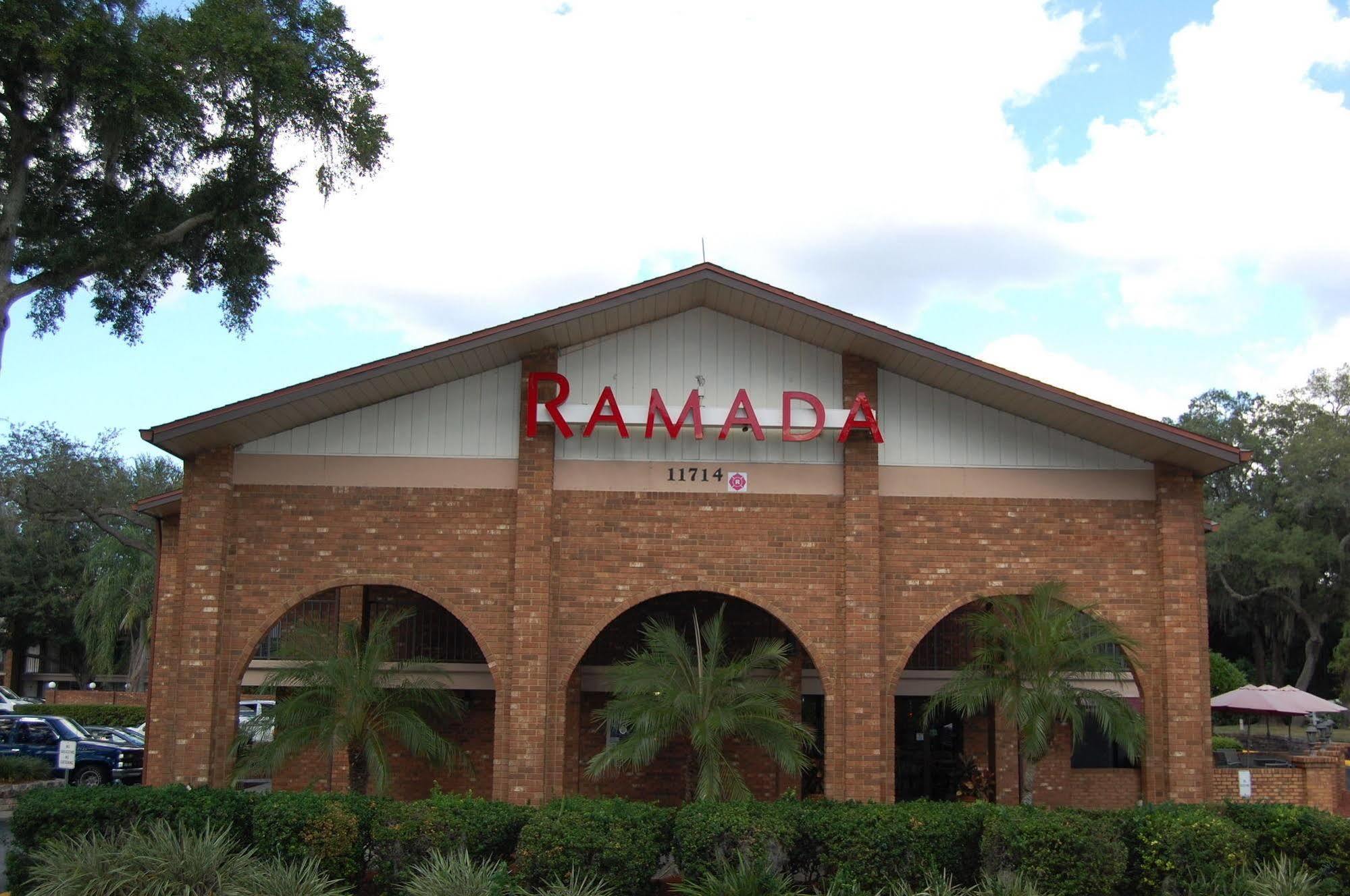 Ramada By Wyndham Temple Terrace/Tampa North Hotell Eksteriør bilde