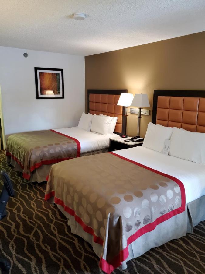 Ramada By Wyndham Temple Terrace/Tampa North Hotell Eksteriør bilde